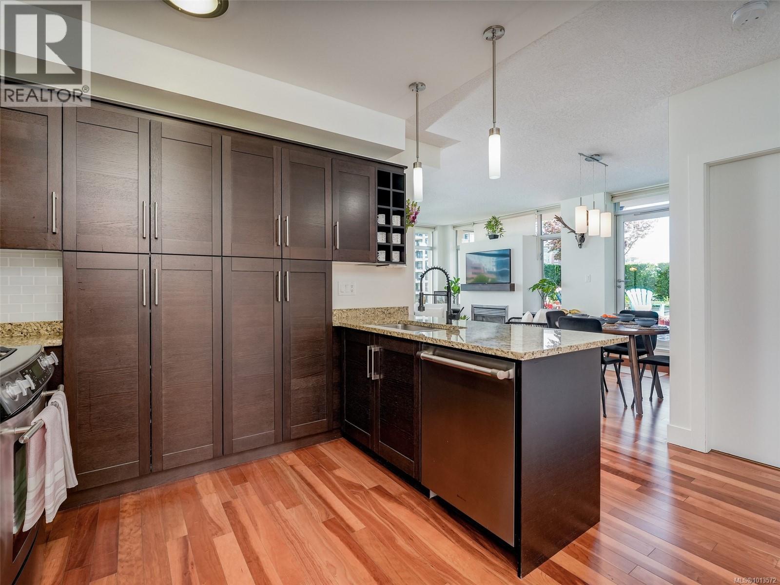 N608 737 Humboldt Street, Victoria