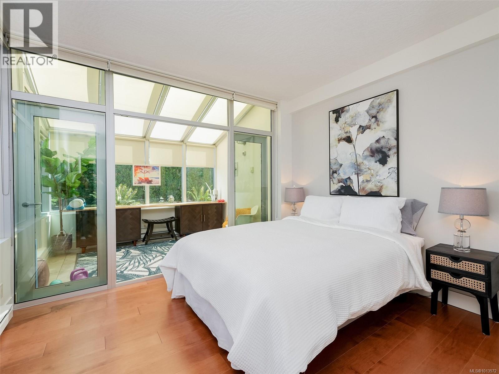 N608 737 Humboldt Street, Victoria