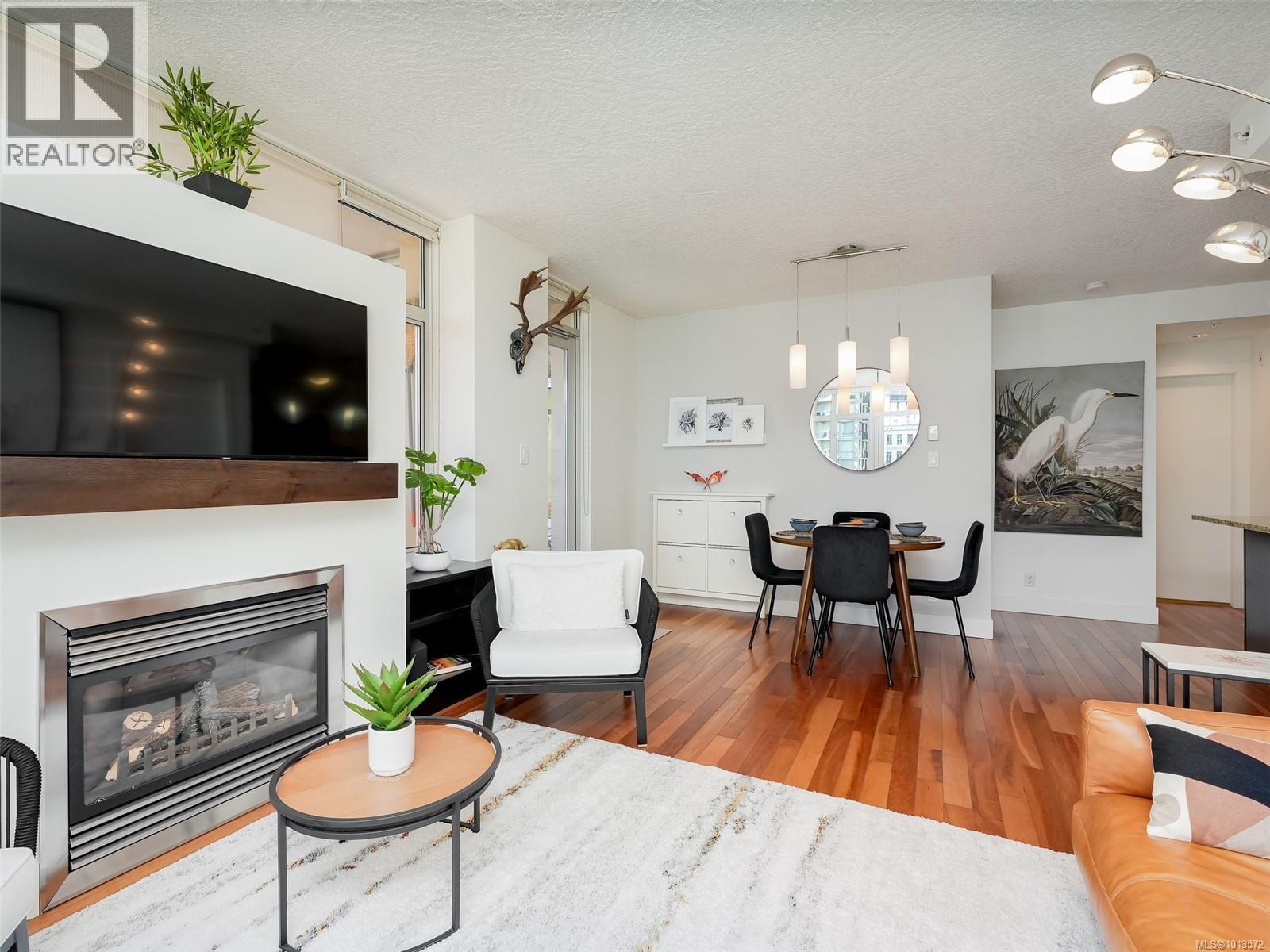 N608 737 Humboldt Street, Victoria