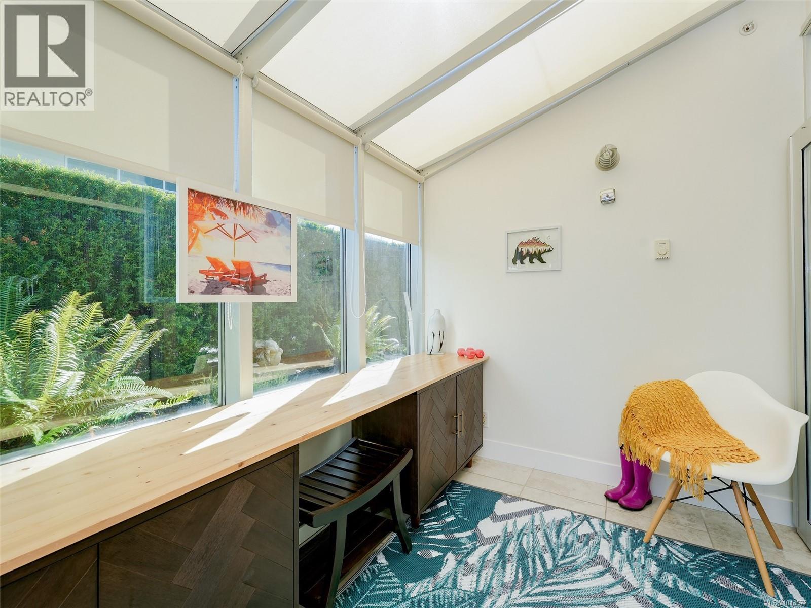 N608 737 Humboldt Street, Victoria