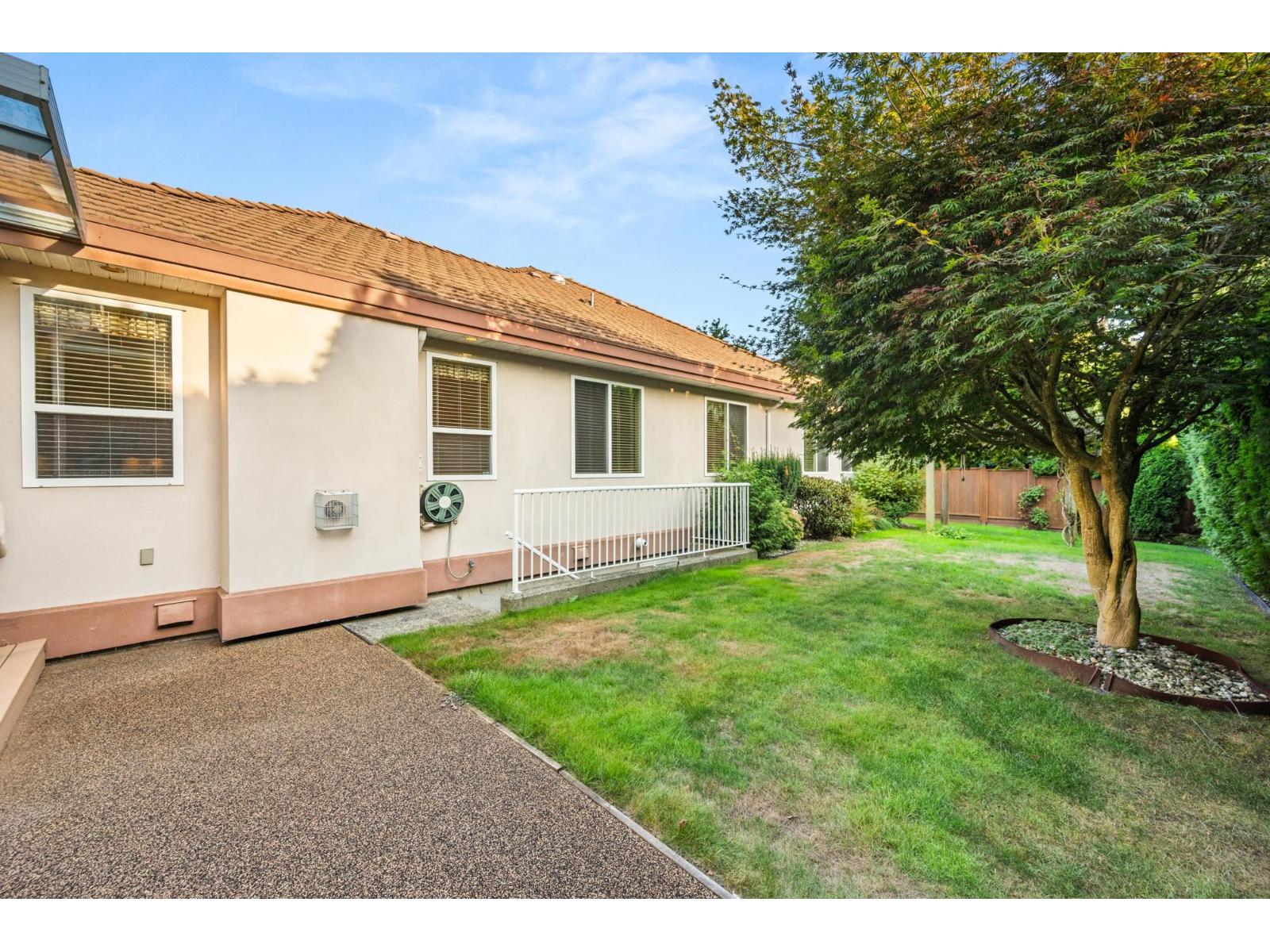 21061 44A AVENUE, Langley