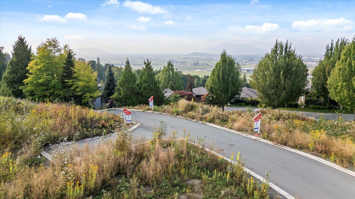 12 51076 FALLS COURT, Eastern Hillsides, Chilliwack