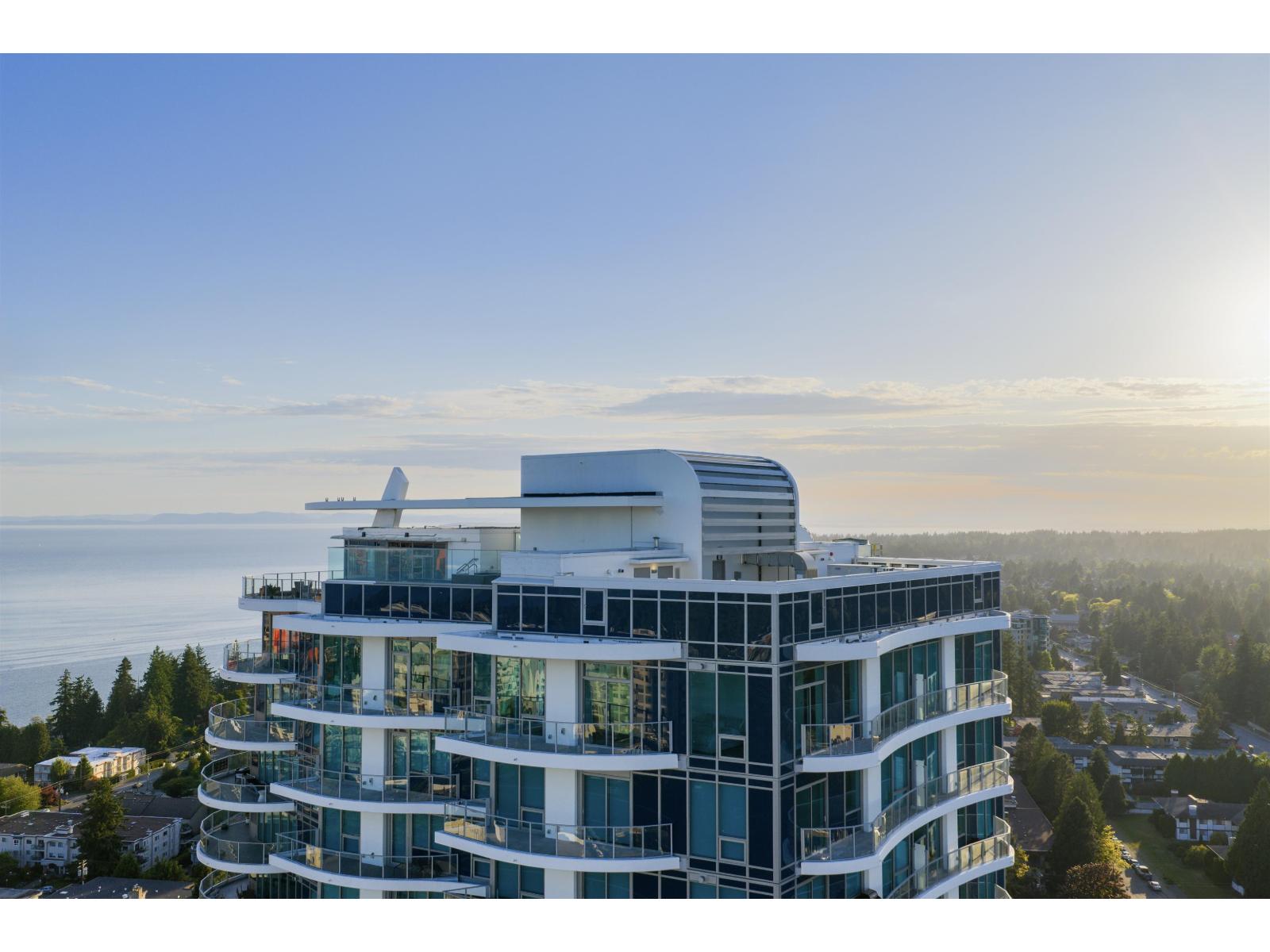 PH 2 1501 FOSTER STREET, White Rock