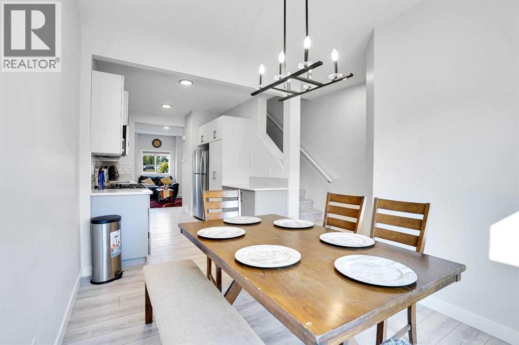Single Family House for Sale in  Tuscany Summit Square NW Tuscany Calgary 