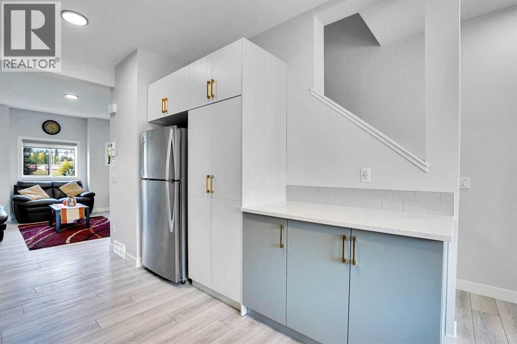 Single Family House for Sale in  Tuscany Summit Square NW Tuscany Calgary 