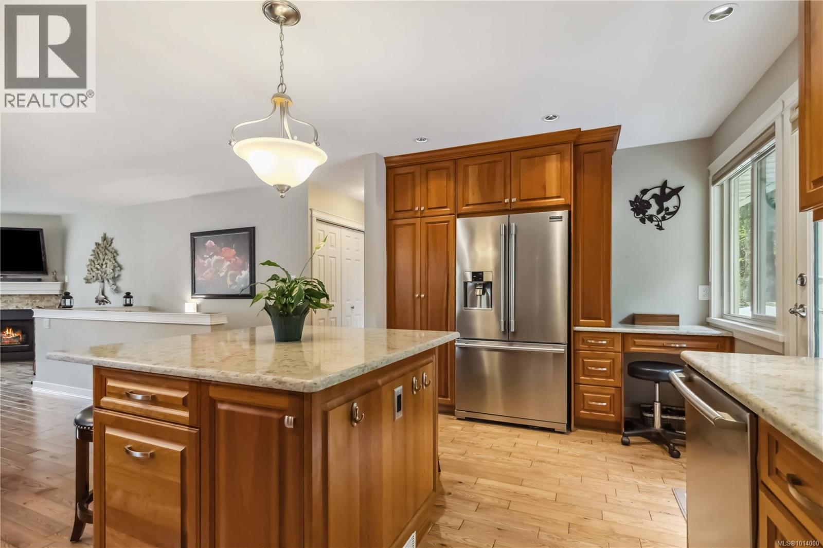  2914 Palsson Place, Langford