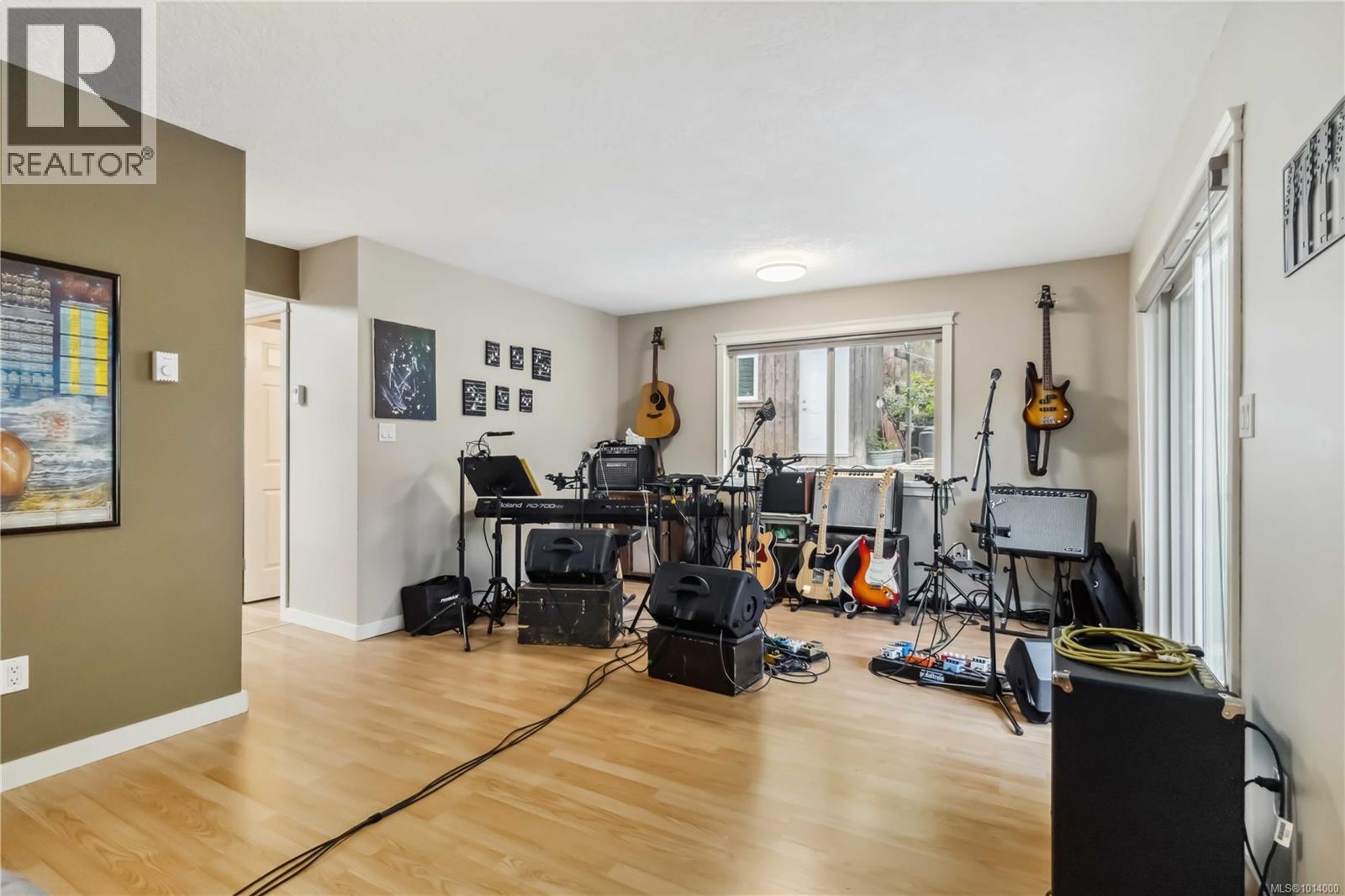  2914 Palsson Place, Langford