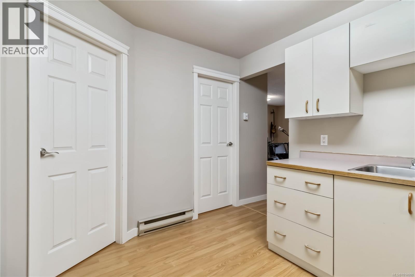  2914 Palsson Place, Langford