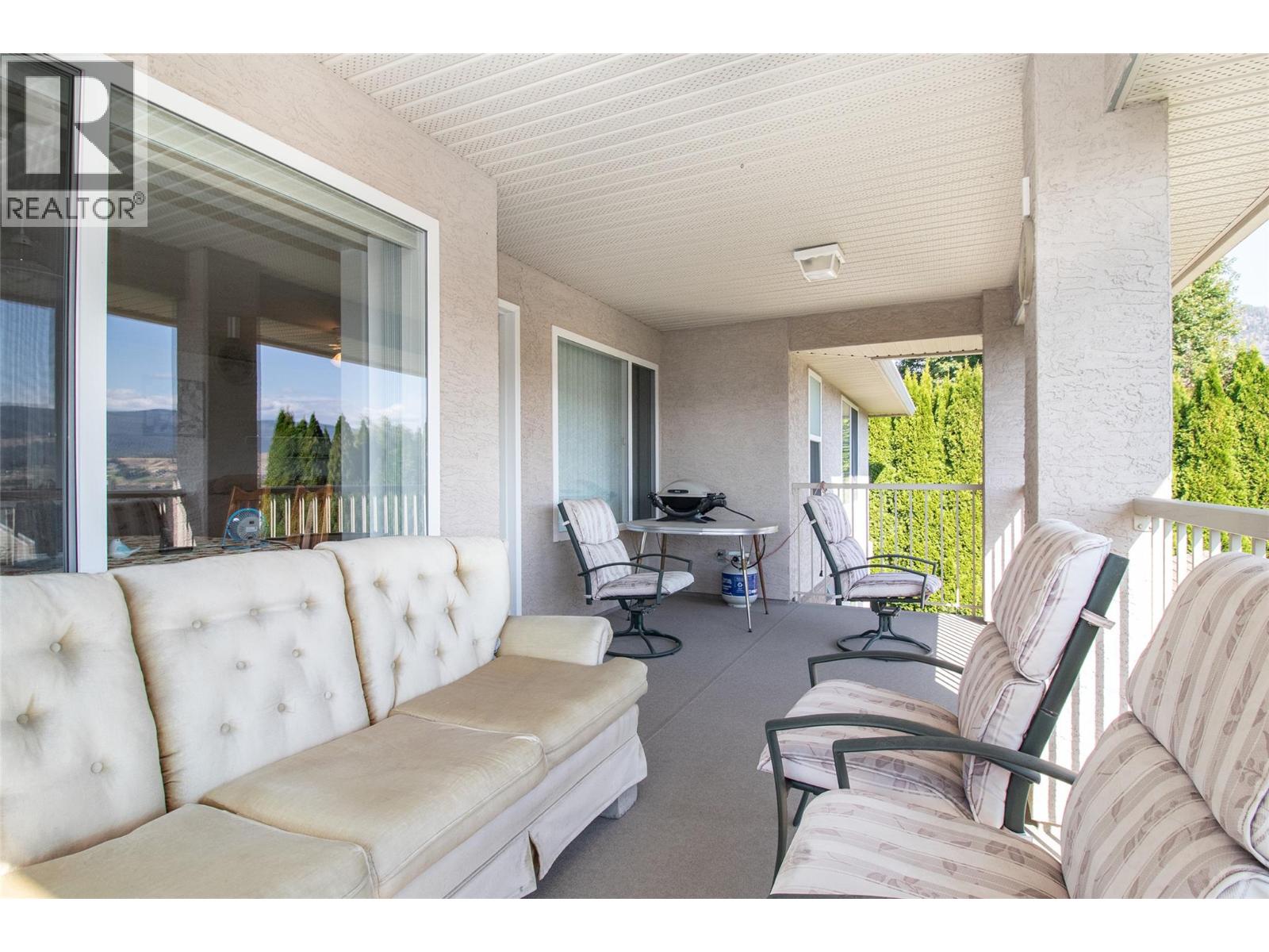  1581 Large Avenue, Kelowna