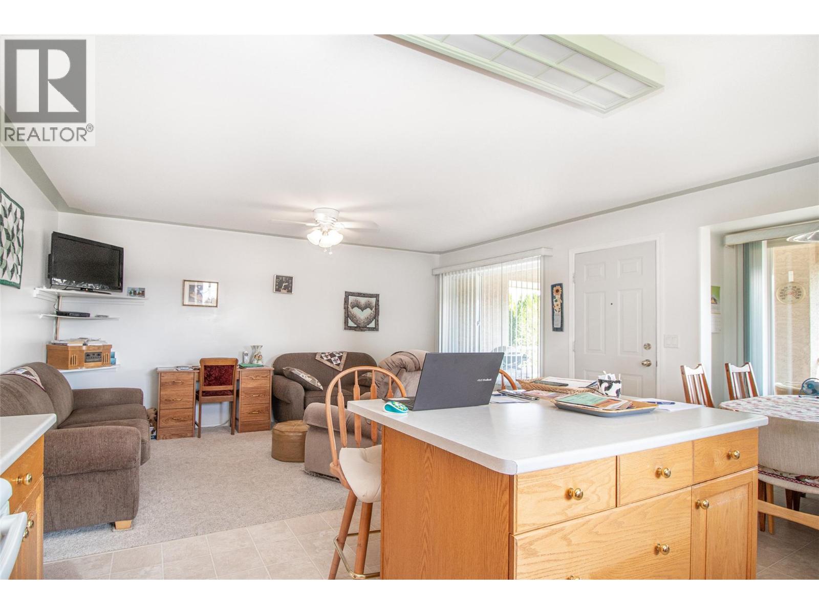  1581 Large Avenue, Kelowna