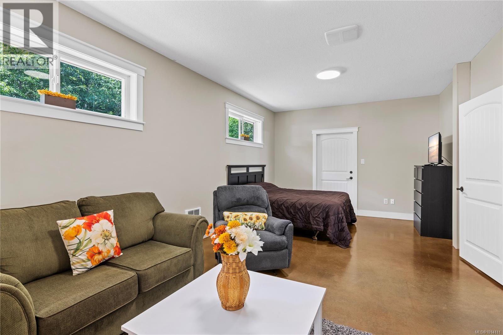 850 Burbank Rd, Hilliers