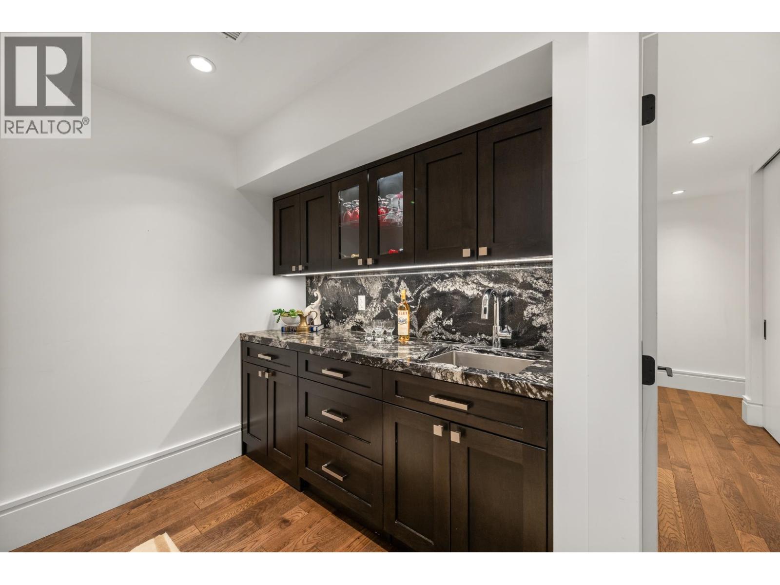 4005 VINE STREET, Vancouver