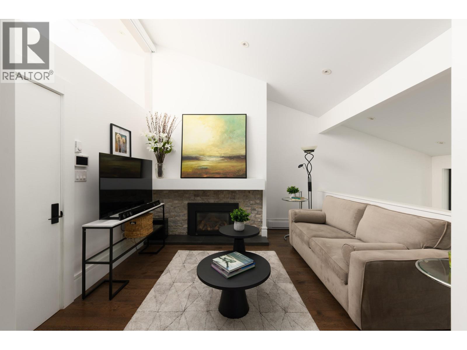 4005 VINE STREET, Vancouver