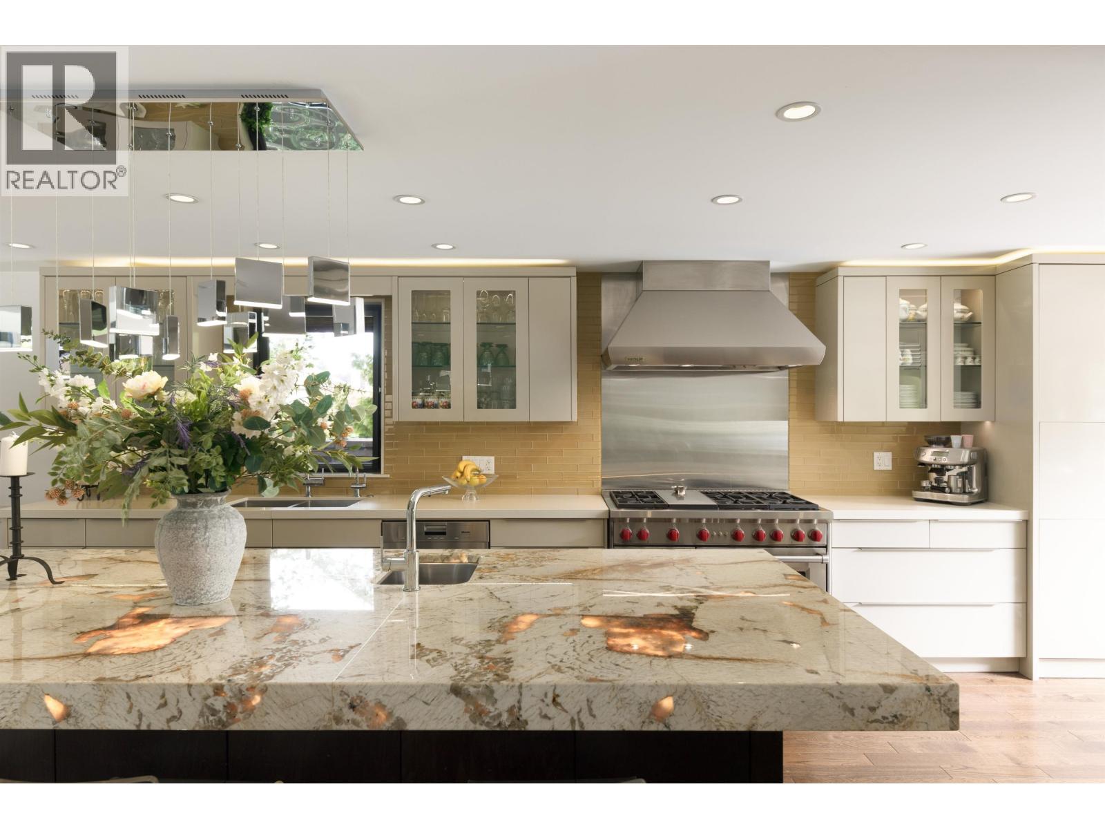 4005 VINE STREET, Vancouver
