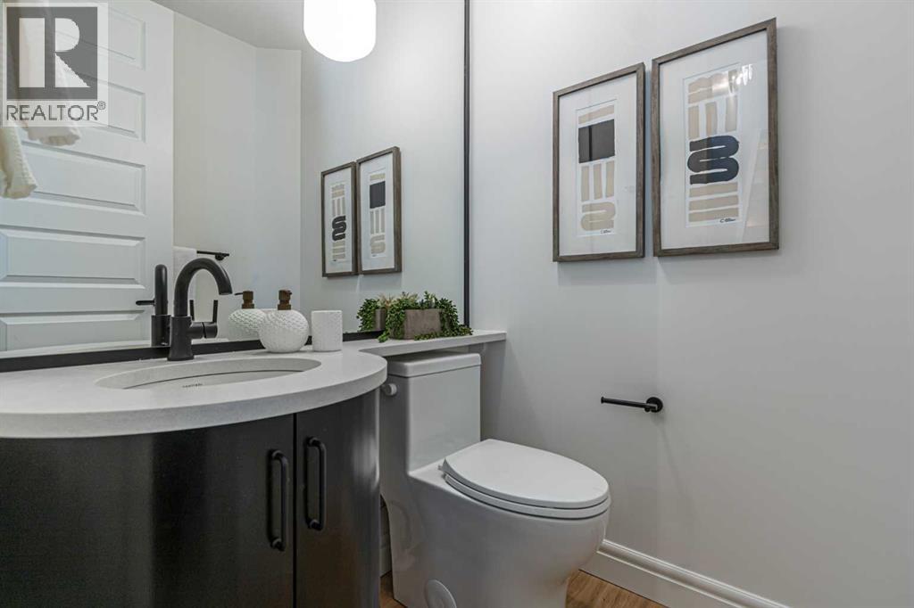 Single Family House for Sale in   Avenue SW Altadore Calgary 