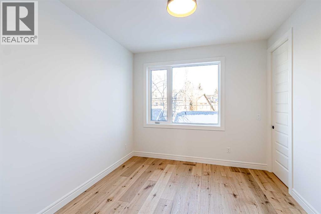 Single Family House for Sale in   Avenue SW Altadore Calgary 