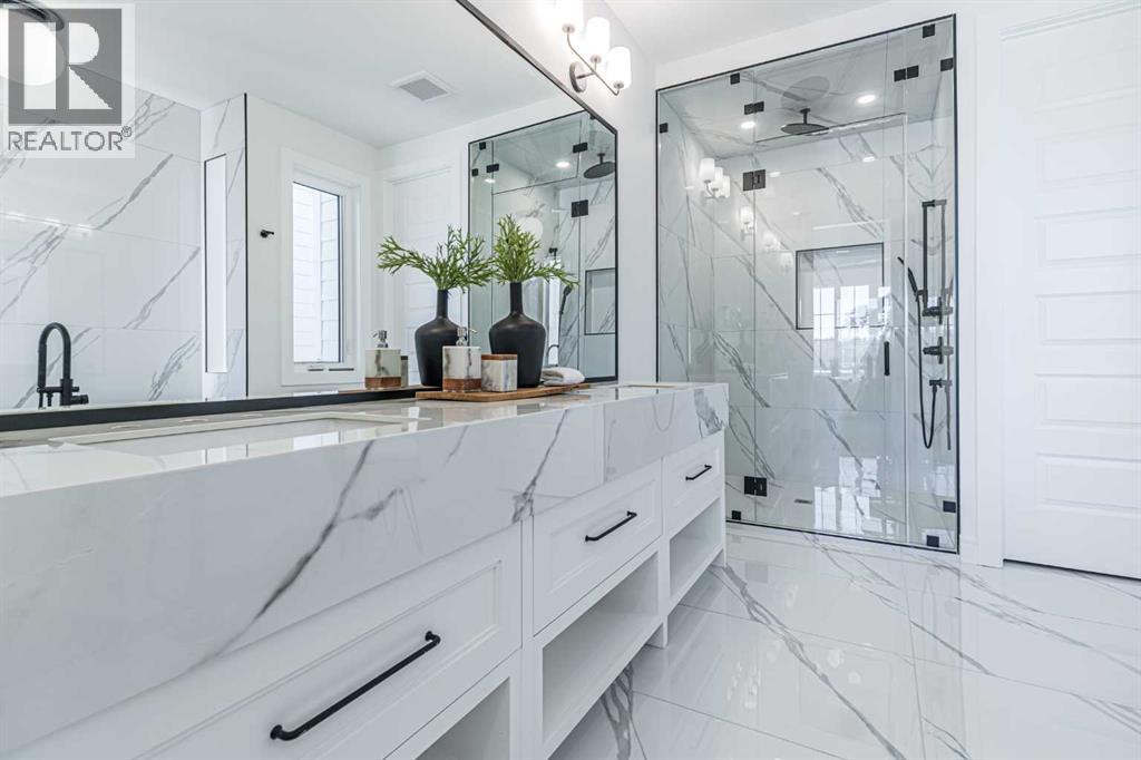 Single Family House for Sale in   Avenue SW Altadore Calgary 