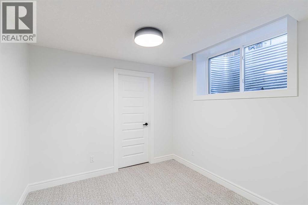 Single Family House for Sale in   Avenue SW Altadore Calgary 