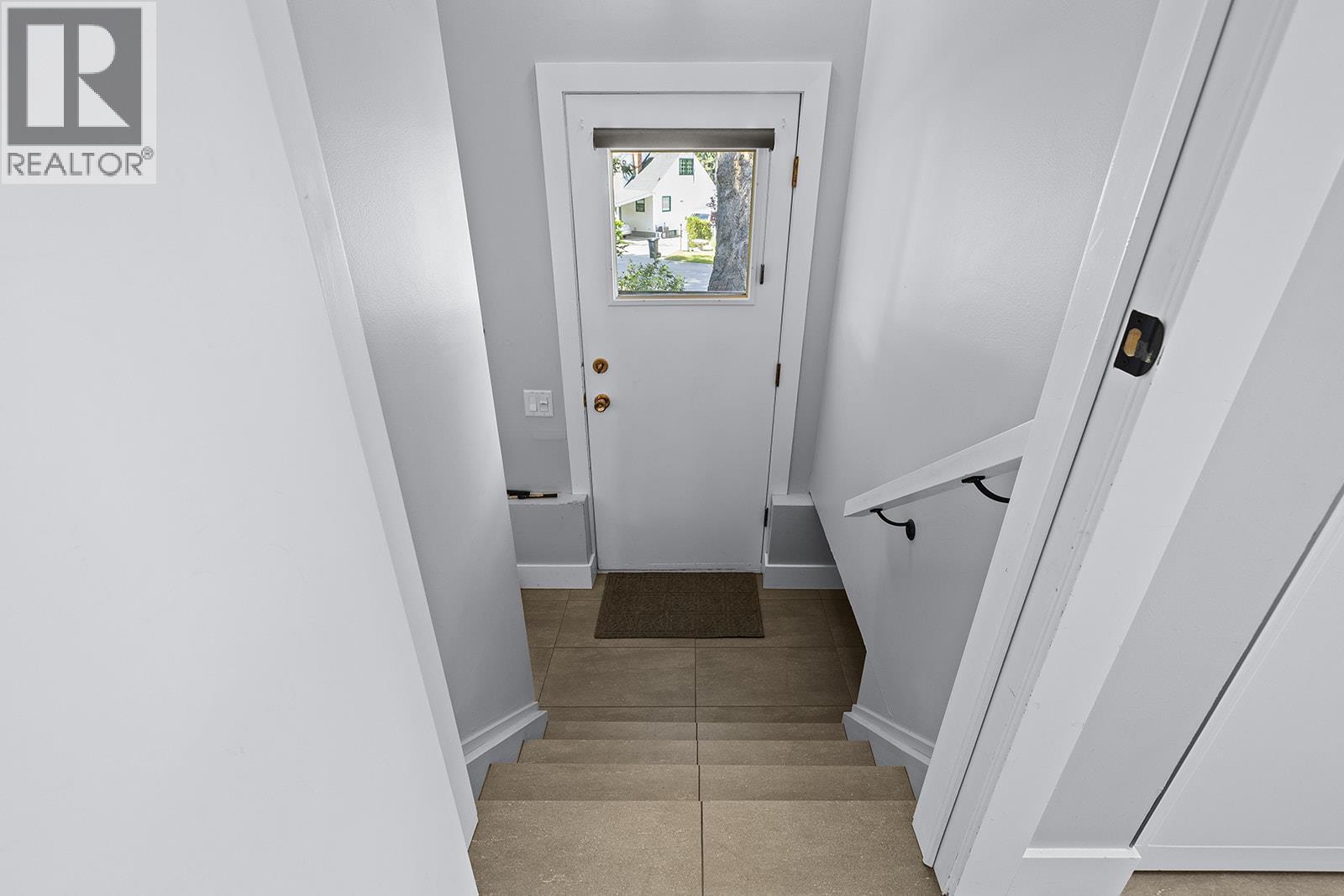  1745 Haug Avenue, Kelowna
