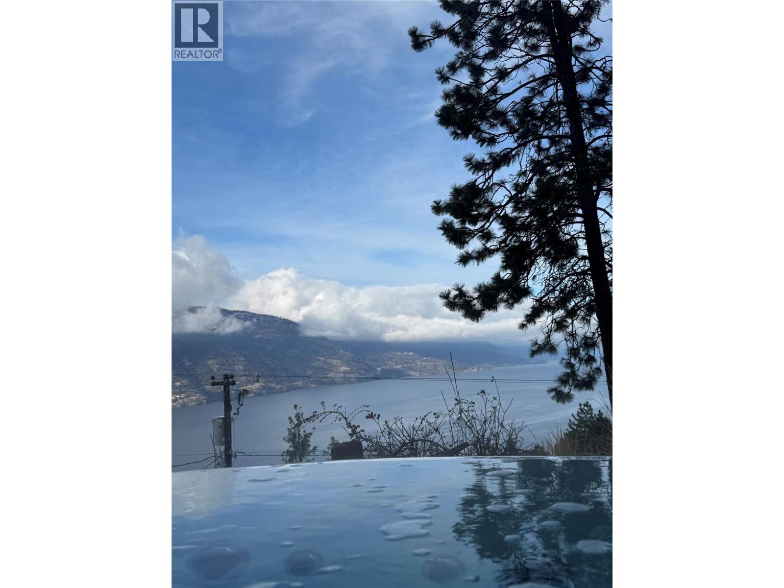  159 Clifton Road North, Kelowna