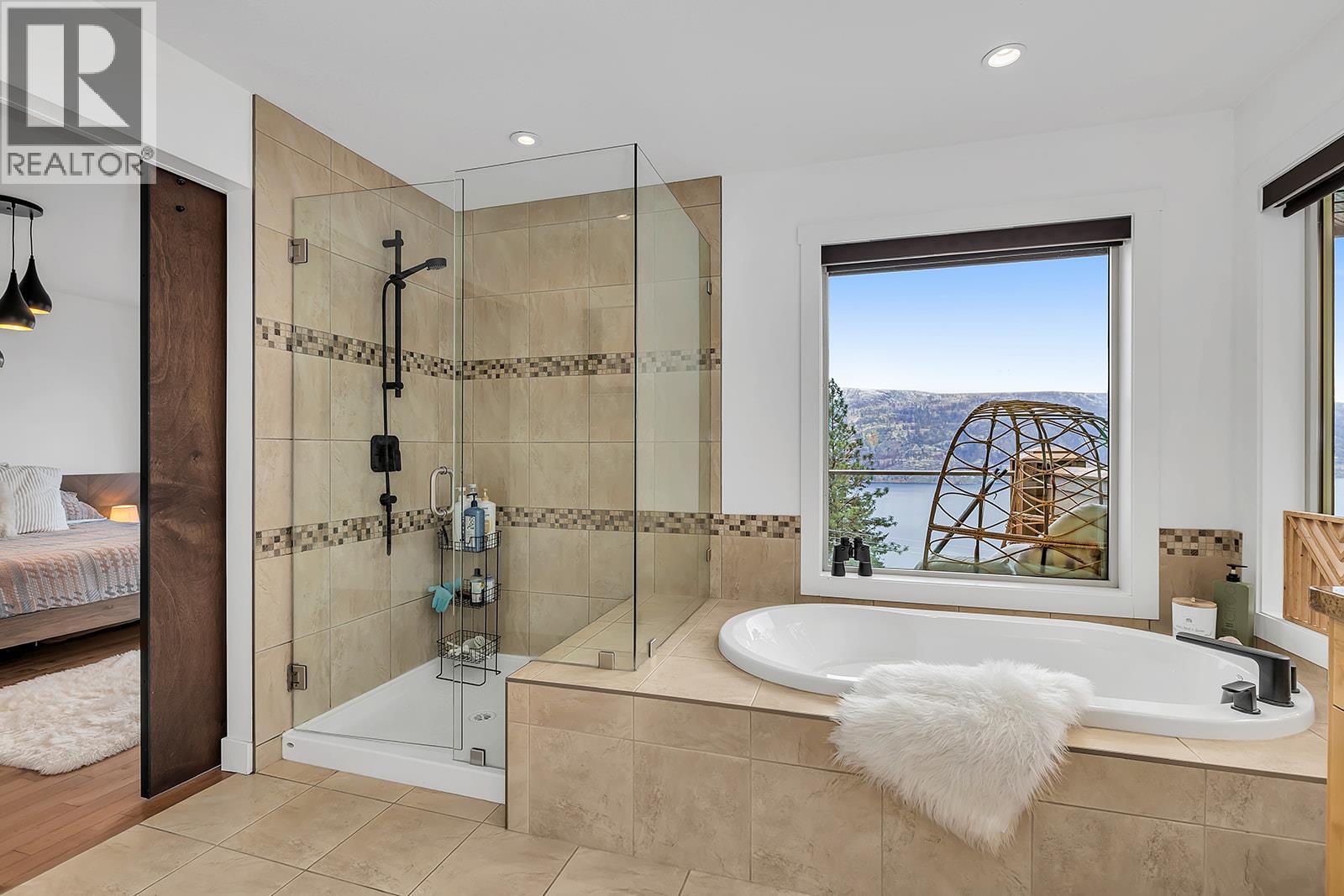  159 Clifton Road North, Kelowna