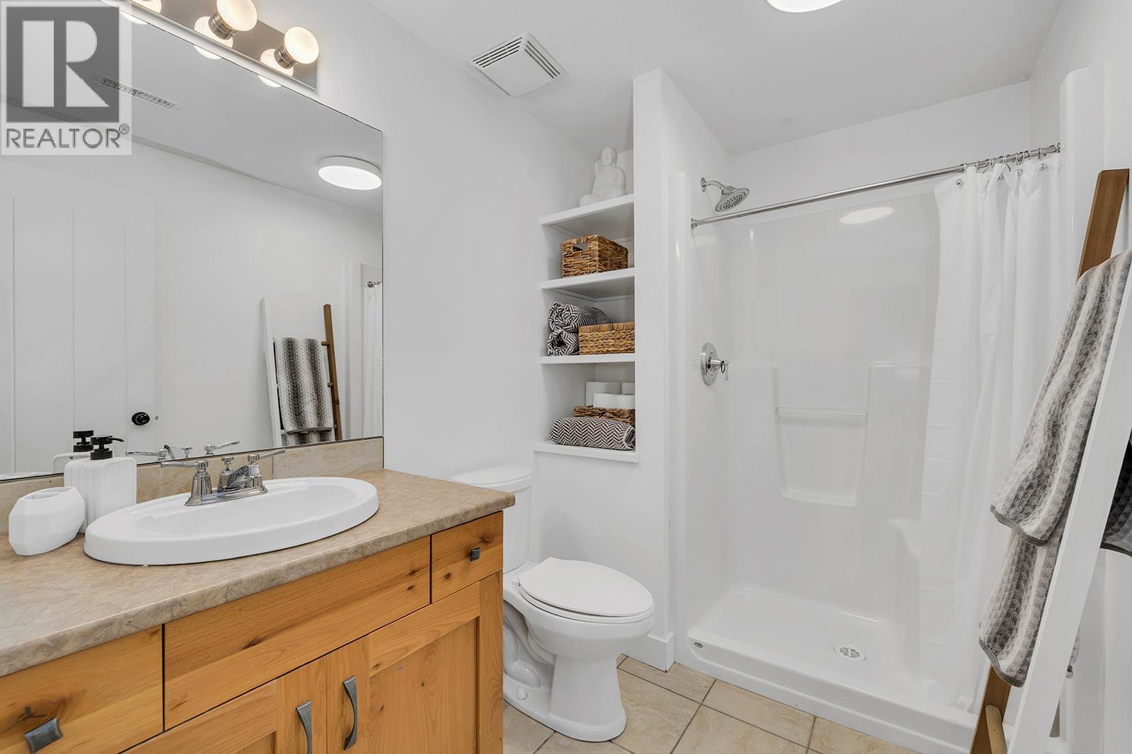  159 Clifton Road North, Kelowna