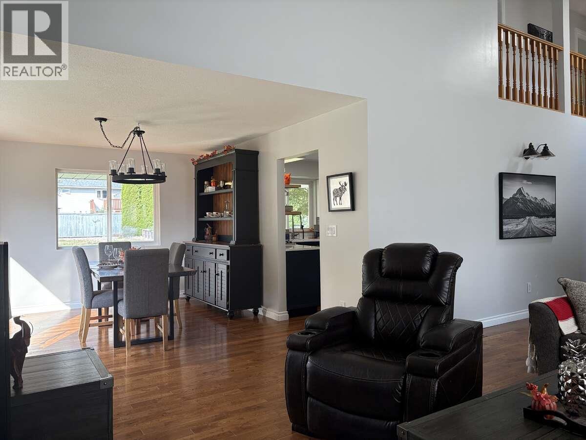 2628 6TH Avenue, Castlegar