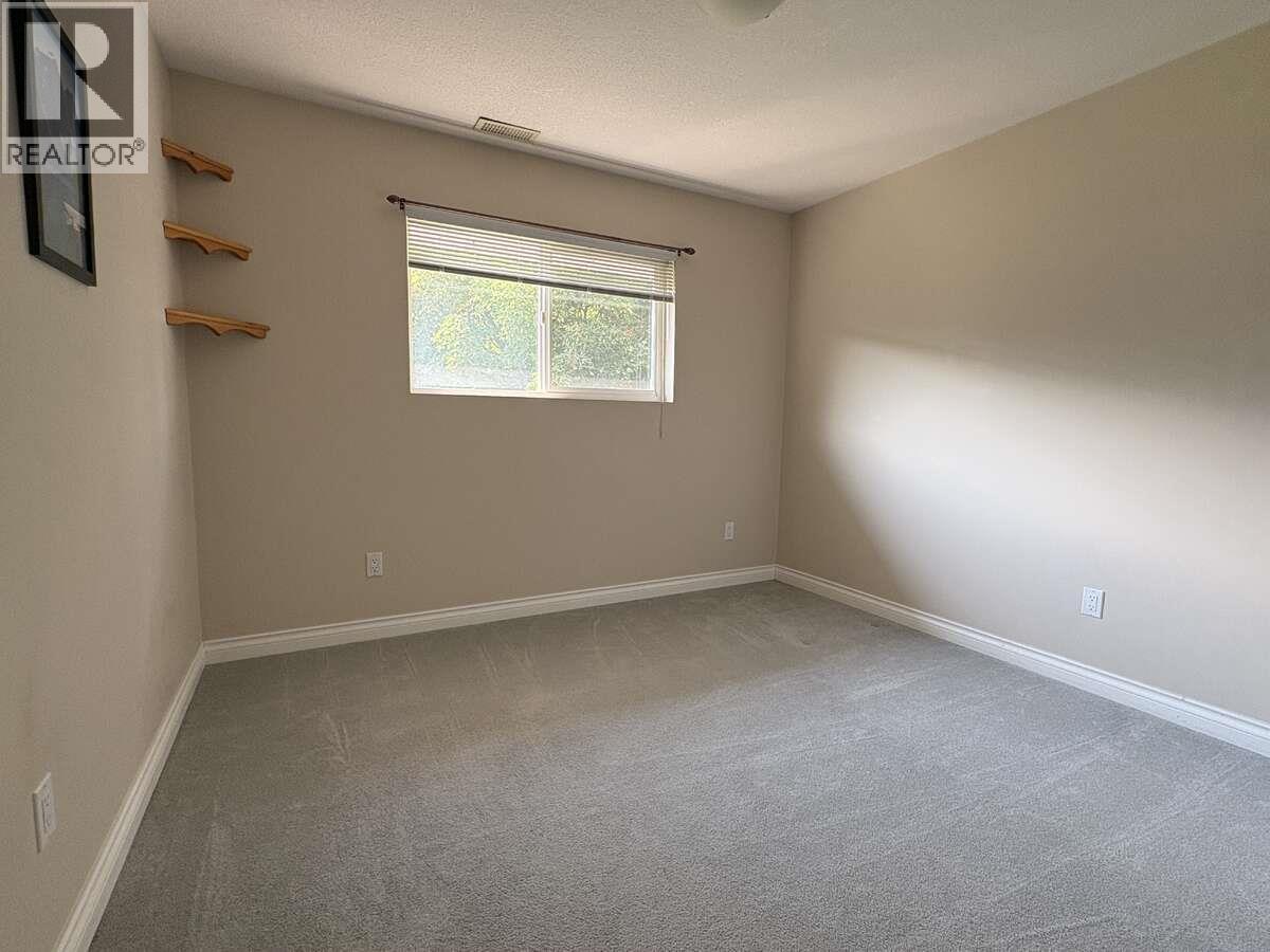 2628 6TH Avenue, Castlegar