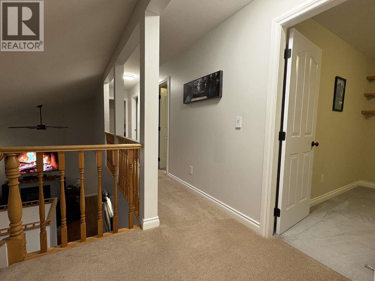 2628 6TH Avenue, Castlegar