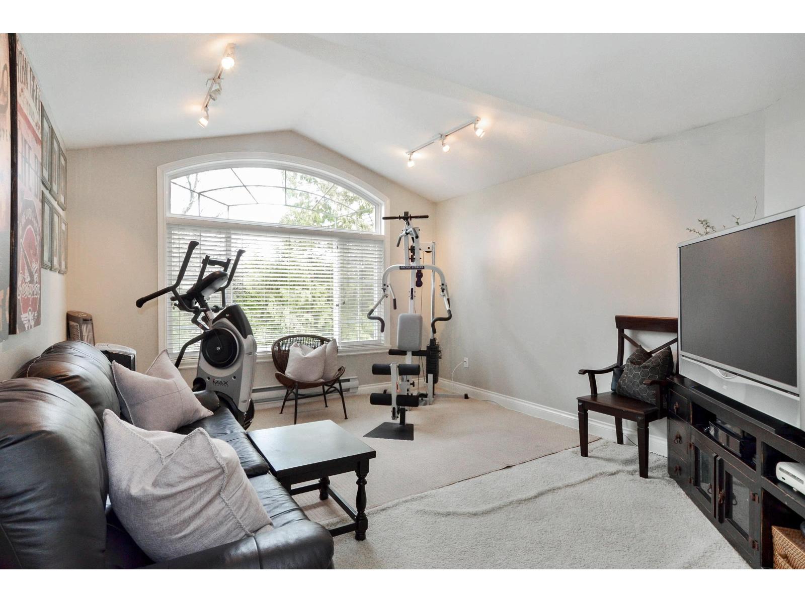 20974 44 AVENUE, Langley