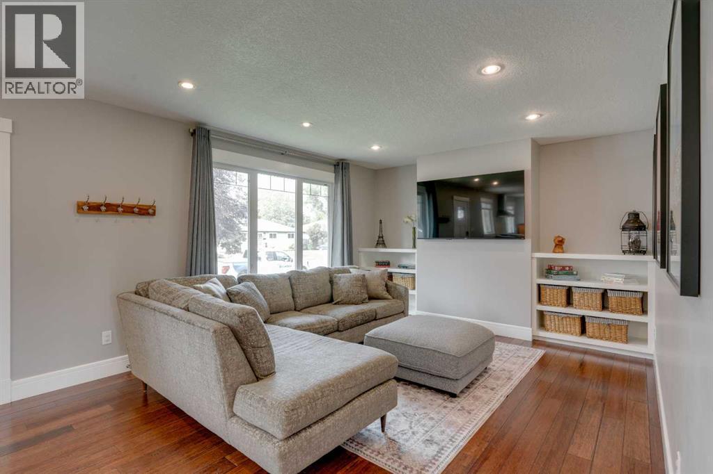 Single Family House Bungalow for Sale in   Street SE Forest Lawn Calgary 