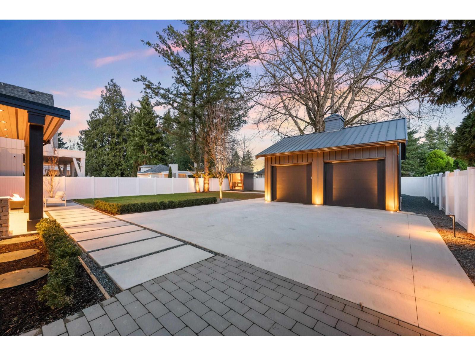 8870 BARTLETT STREET, Langley