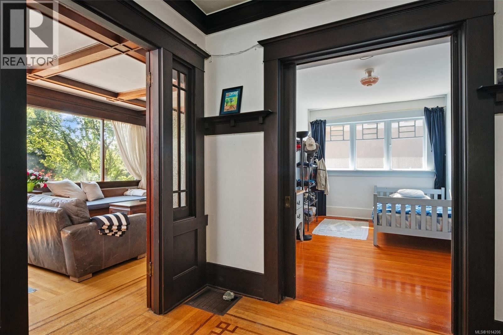 1746 Lulie St, Oak Bay