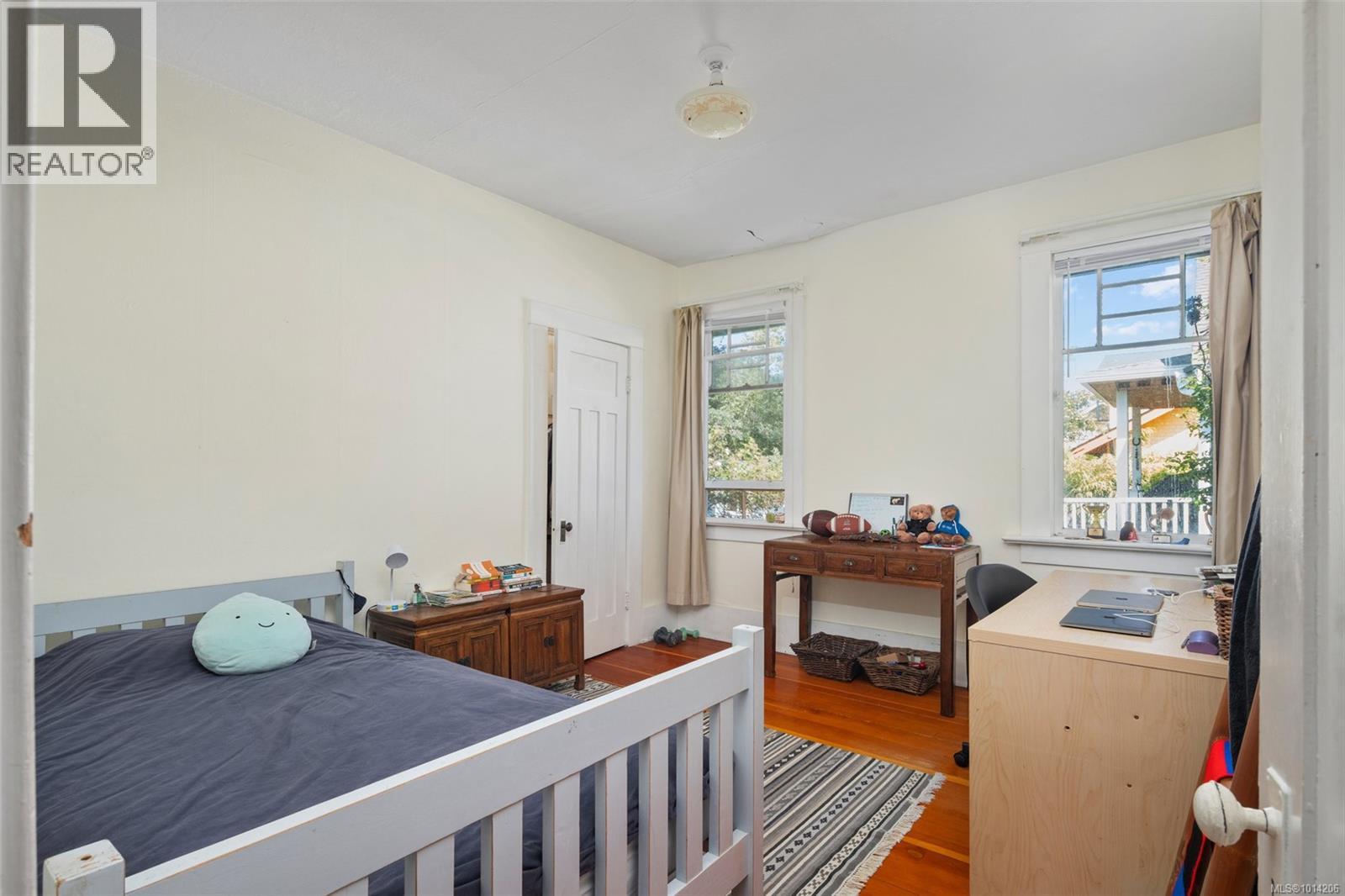 1746 Lulie St, Oak Bay