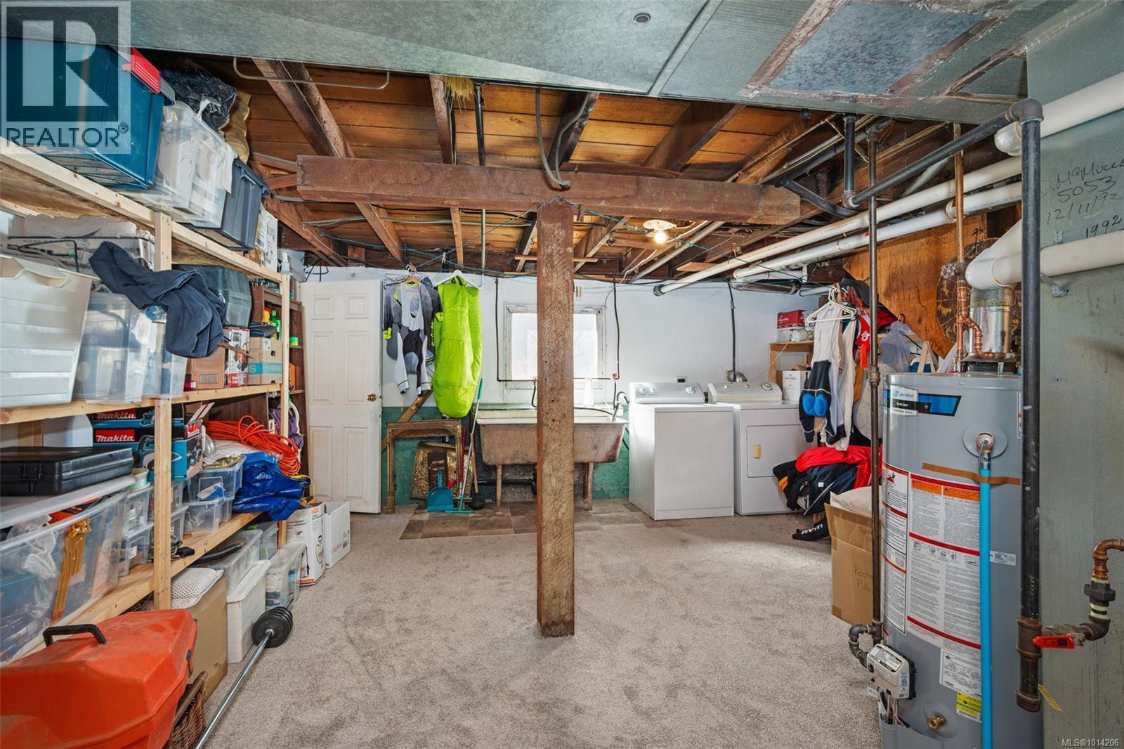 1746 Lulie St, Oak Bay