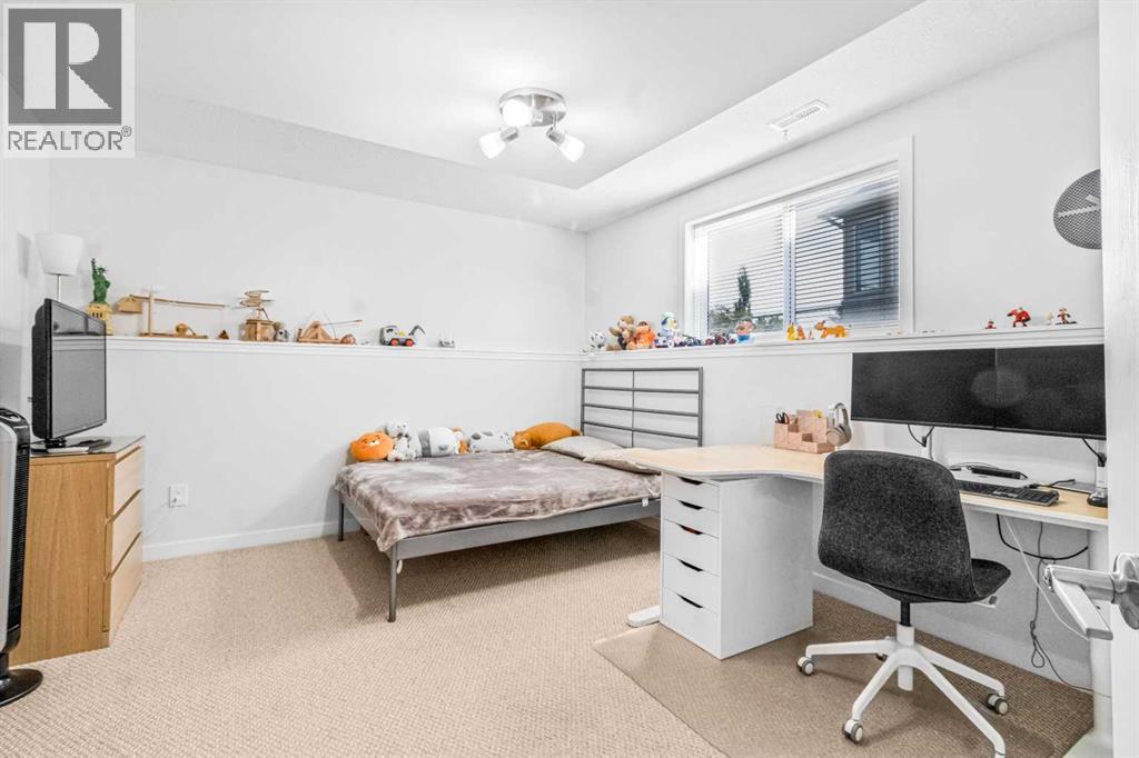 Single Family House Bi-level for Sale in  Coventry Road NE Coventry Hills Calgary 