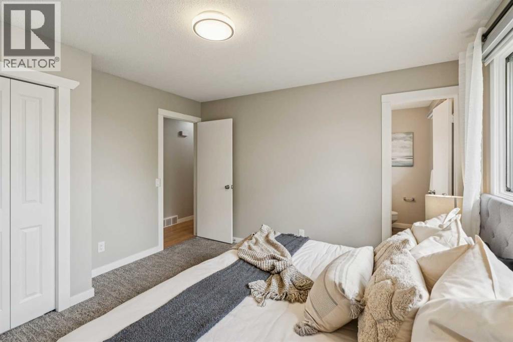 Single Family House Bungalow for Sale in  Whitestone Way NE Whitehorn Calgary 