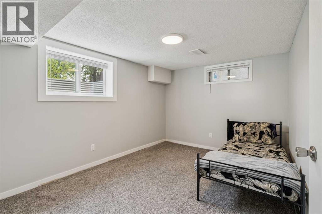 Single Family House Bungalow for Sale in  Whitestone Way NE Whitehorn Calgary 