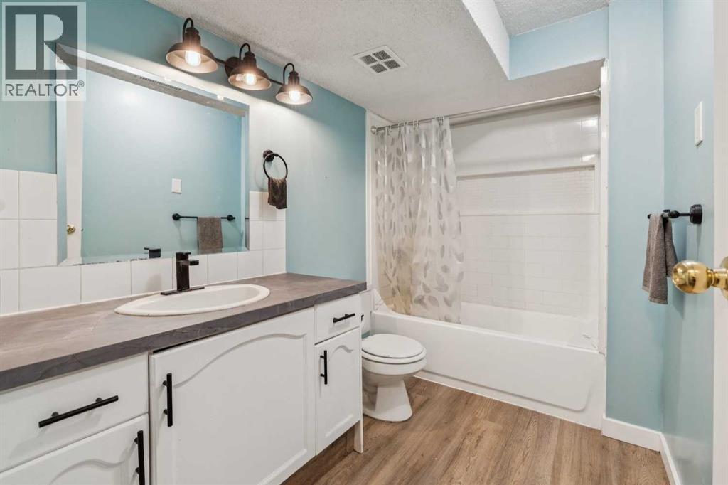 Single Family House Bungalow for Sale in  Whitestone Way NE Whitehorn Calgary 
