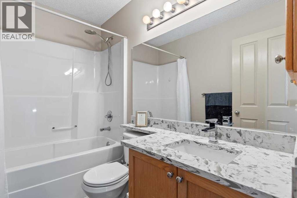 Single Family House for Sale in  Tuscany Ridge Heights NW Tuscany Calgary 
