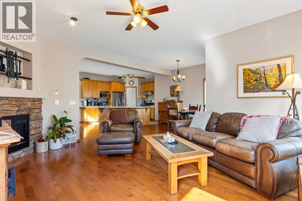 Single Family House for Sale in  Tuscany Ridge Heights NW Tuscany Calgary 