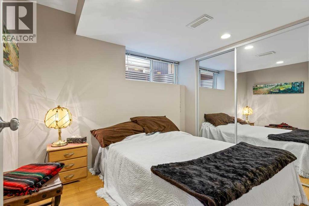 Single Family House for Sale in  Tuscany Ridge Heights NW Tuscany Calgary 