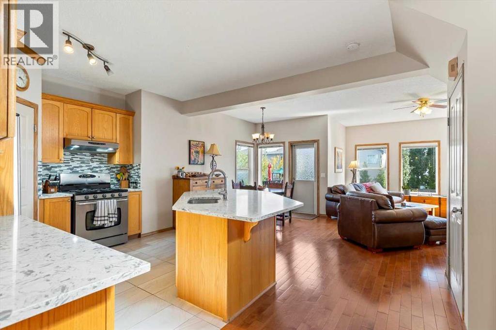 Single Family House for Sale in  Tuscany Ridge Heights NW Tuscany Calgary 