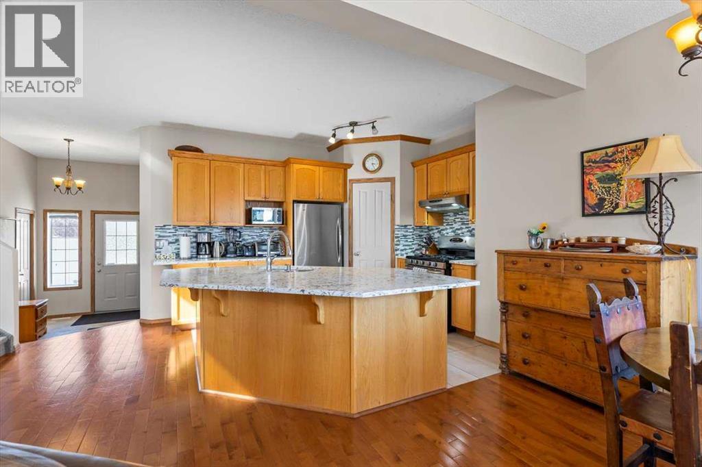 Single Family House for Sale in  Tuscany Ridge Heights NW Tuscany Calgary 