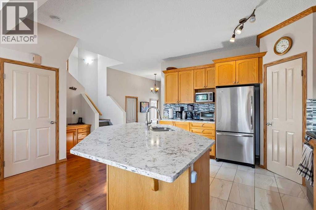 Single Family House for Sale in  Tuscany Ridge Heights NW Tuscany Calgary 