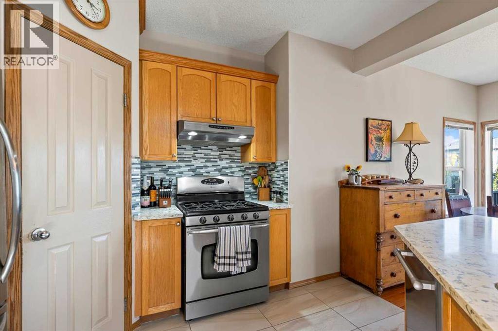 Single Family House for Sale in  Tuscany Ridge Heights NW Tuscany Calgary 
