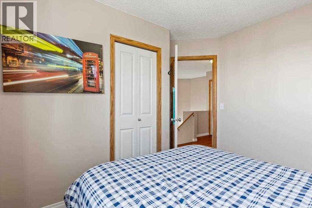 Single Family House for Sale in  Tuscany Ridge Heights NW Tuscany Calgary 