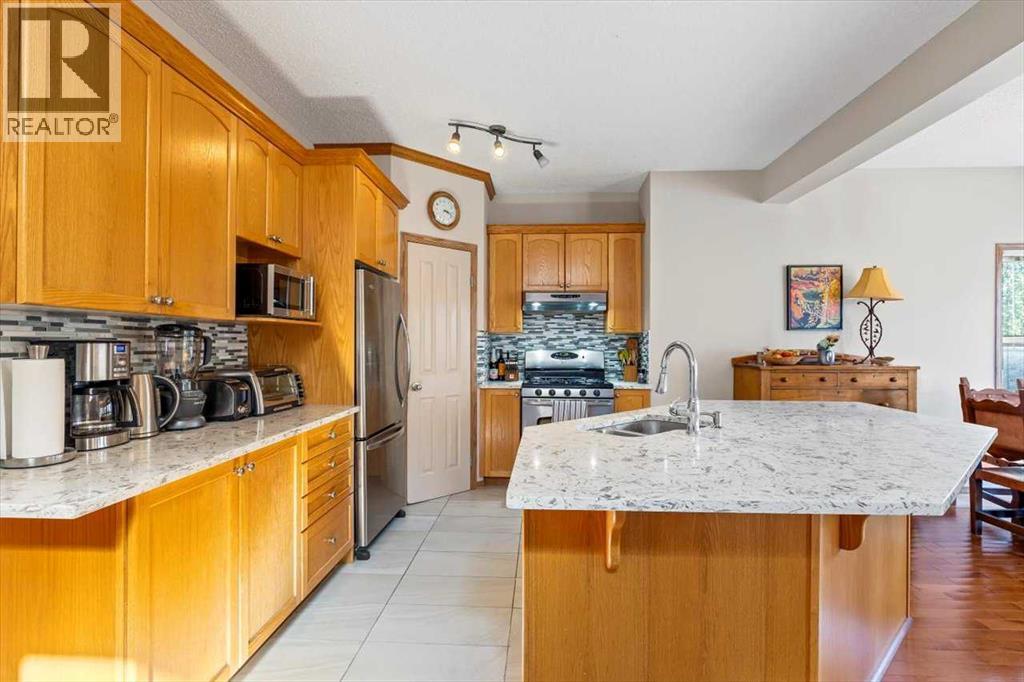 Single Family House for Sale in  Tuscany Ridge Heights NW Tuscany Calgary 