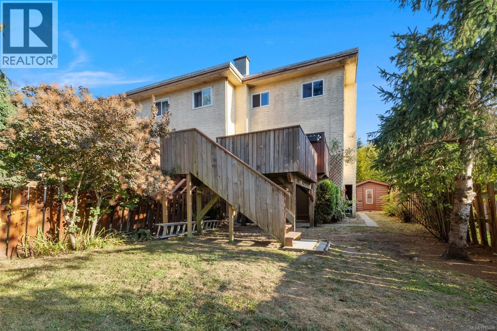 1 1164 Palmer Rd, Saanich