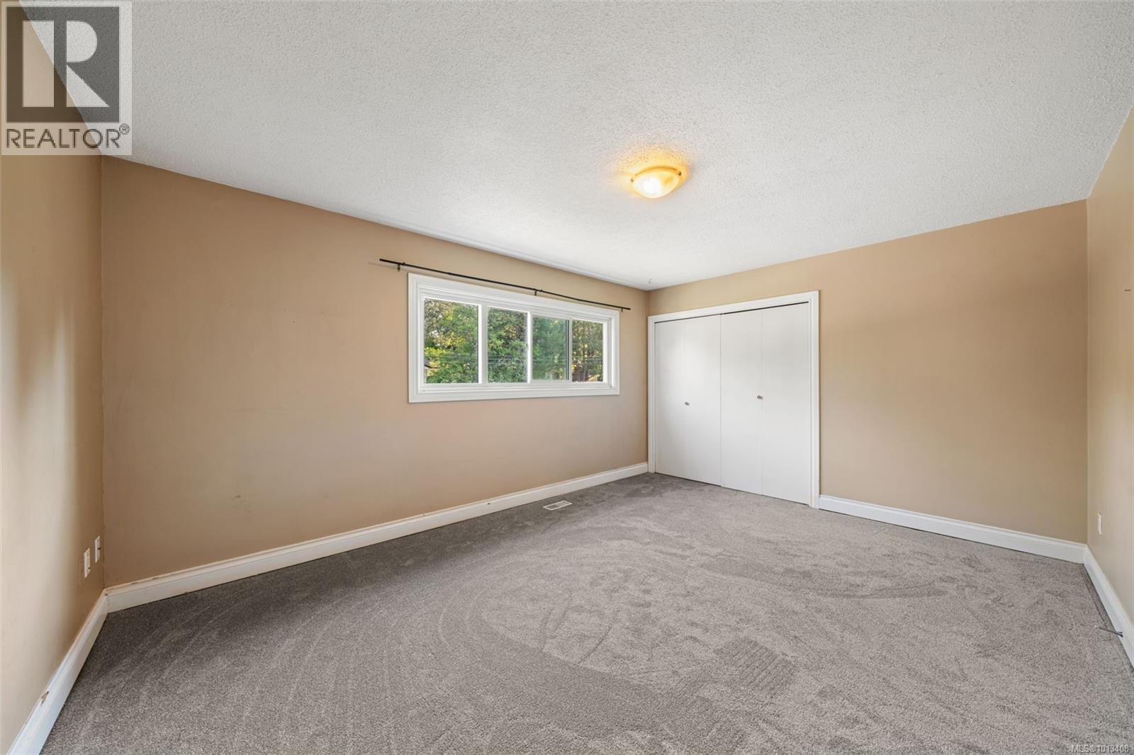 1 1164 Palmer Rd, Saanich